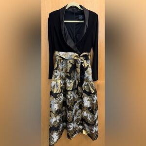 Combo Floral Jacquard Dress In Black Gold